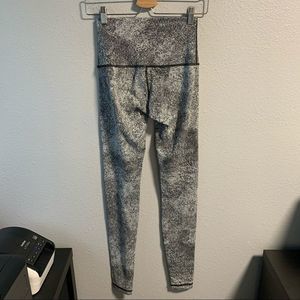 Lululemon Wunder Under Hi Rise 31” White Speckle